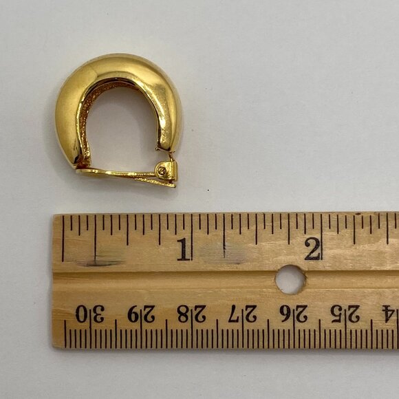 Chunky Gold Tone Hoop Vintage Costume Clip-on Earrings - Picture 9 of 9